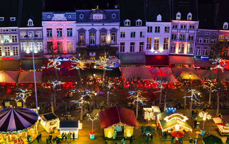 Weihnachtsmarkt auf dem Vrijthof in Maastricht