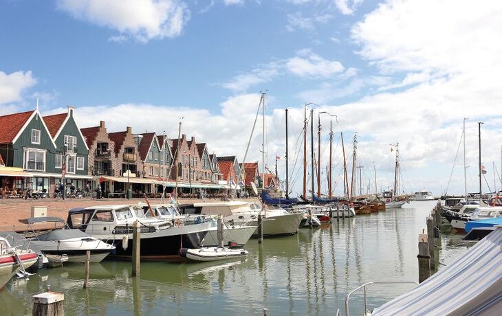 Der Hafen von Volendam. Die Niederlande.